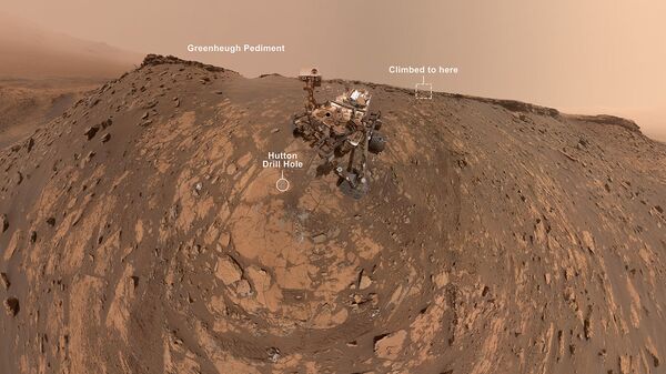 Así se ve una selfi tomada en Marte: la hazaña del róver Curiosity Así se ve una selfi tomada en Marte: la hazaña del róver Curiosity - Sputnik Mundo