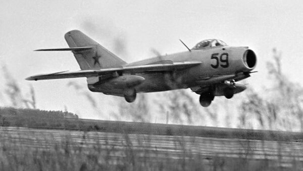Un caza MiG-17 - Sputnik Mundo