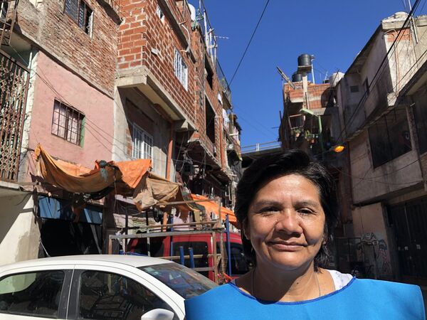 Argentina: en los barrios pobres no hay lugar para la cuarentena estricta Argentina: en los barrios pobres no hay lugar para la cuarentena estricta - Sputnik Mundo