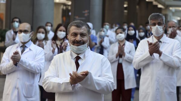 El ministro de Sanidad turco, Fahrettin Koca, durante la ceremonia de inauguración de lo que será el hospital más grande en Europa - Sputnik Mundo