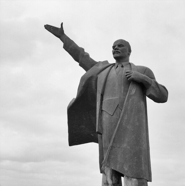 Desde el Ártico hasta la Antártida: monumentos dedicados a Lenin por todo el mundo
 - Sputnik Mundo
