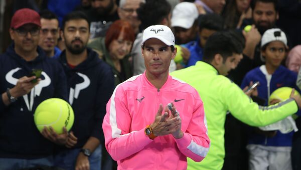Rafa Nadal durante la inauguración de su academia de tenis en Kuwait - Sputnik Mundo