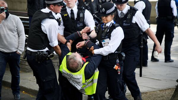 Protestas contra el confinamiento en Londres, Reino Unido (archivo) - Sputnik Mundo