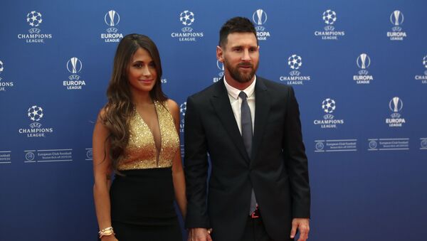 Lionel Messi y su esposa Antonella Roccuzzo - Sputnik Mundo