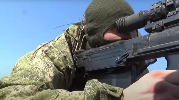 Francotiradores rusos ponen a prueba la puntería de sus fusiles de gran calibre Kord (Imagen referencial)  - Sputnik Mundo