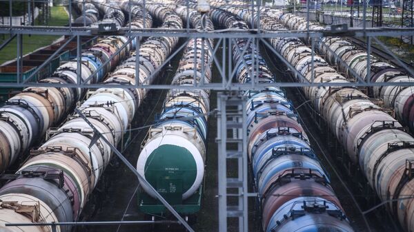 Cisternas para transportación de petróleo - Sputnik Mundo