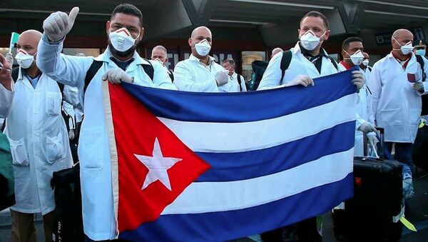 Médicos cubanos - Sputnik Mundo