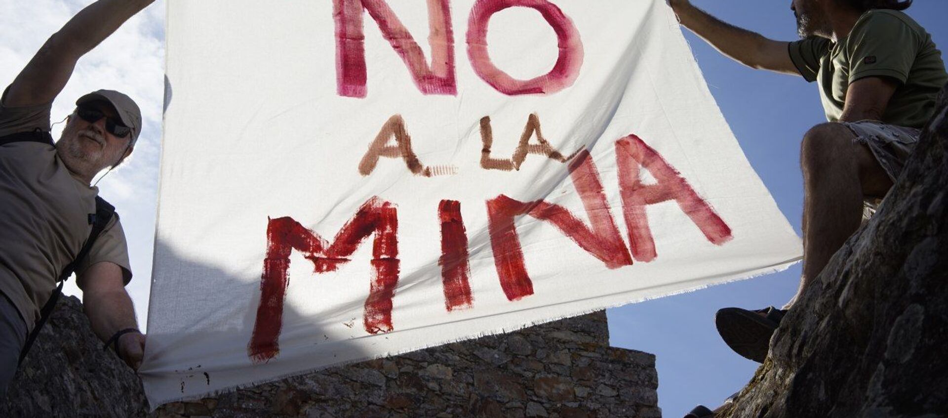 Cacereños protestan contra la explotación de la mina San José Valdeflórez - Sputnik Mundo, 1920, 04.06.2020