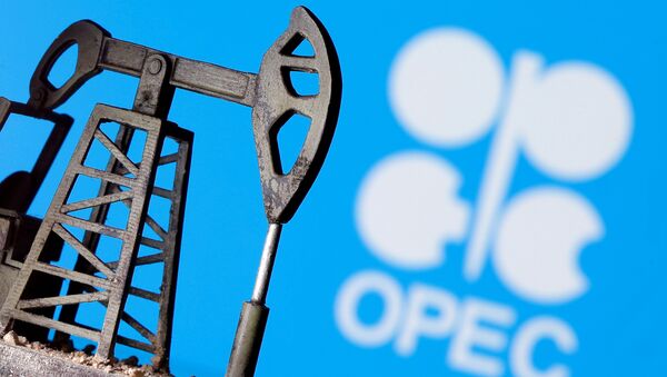 El logo de OPEP y una bomba de petróelo impresa en 3D - Sputnik Mundo