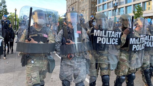 La Policía durante las protestas en EEUU - Sputnik Mundo