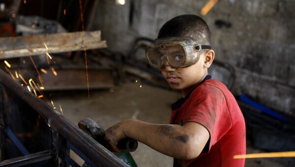 Trabajo infantil, imagen referencial - Sputnik Mundo
