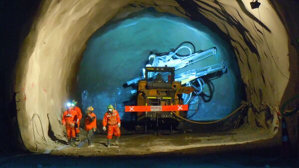 Túnel minero (referencial) - Sputnik Mundo
