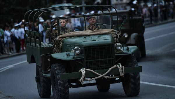 Un desfile militar en Crimea - Sputnik Mundo