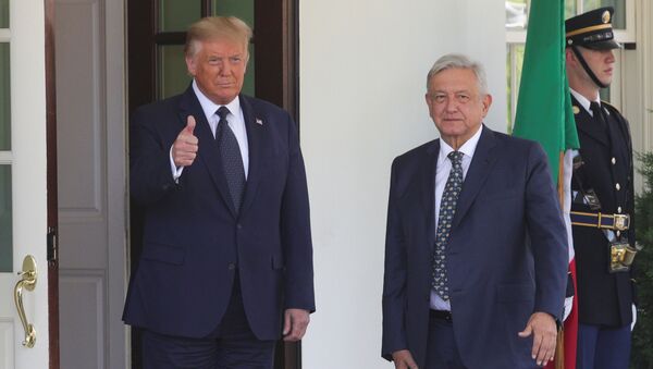 Los presidentes Donald Trump y Andrés Manuel López Obrador - Sputnik Mundo
