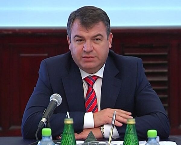 Anatoli Serdiukov, el ministro ruso de Defensa - Sputnik Mundo