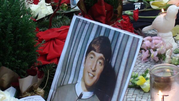 Strawberry Glades 30 años después del asesinato de John Lennon. Nueva York. - Sputnik Mundo