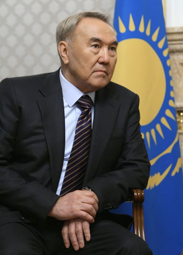Nursultán Nazarbáev - Sputnik Mundo