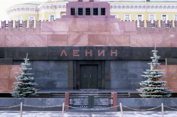 La mayoría de los rusos quiere enterrar a Lenin - Sputnik Mundo