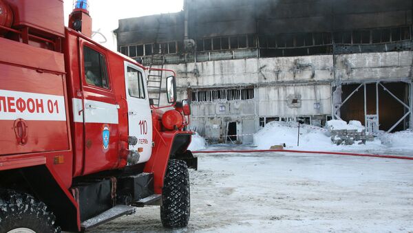 A 18 asciende el número de muertos tras incendio en ciudad rusa de Perm - Sputnik Mundo