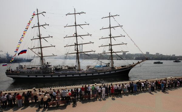 La fragata rusa Pallada emprende travesía internacional desde Vladivostok - Sputnik Mundo