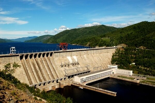 Rusia construirá cinco centrales hidroeléctricas en Ecuador - Sputnik Mundo