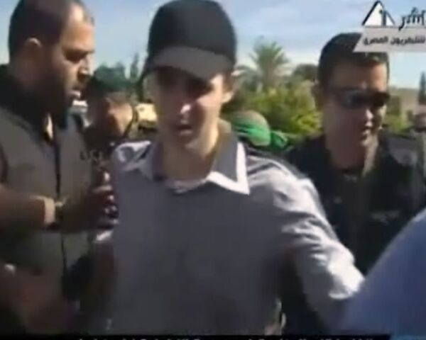 Primeras imágenes de la liberación del soldado israelí Gilad Shalit - Sputnik Mundo