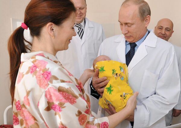 Putin visita al habitante 7.000 millones de la Tierra - Sputnik Mundo