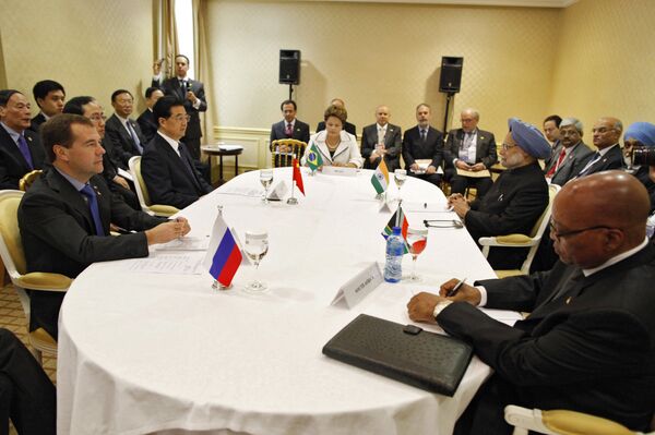 Los países BRICS asumirán postura común ante la crisis europea - Sputnik Mundo