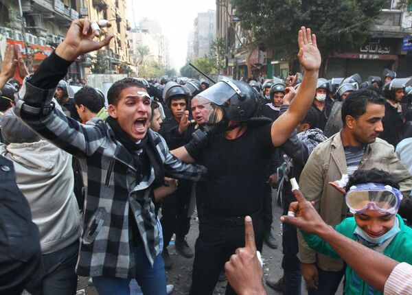 Los manifestantes de Tahrir exigen la muerte de Mubarak, Asad y Saleh - Sputnik Mundo