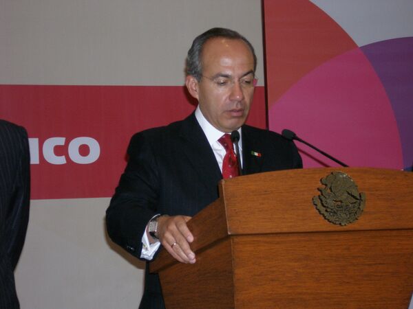 Felipe Calderón propone cambiar el nombre a su país - Sputnik Mundo