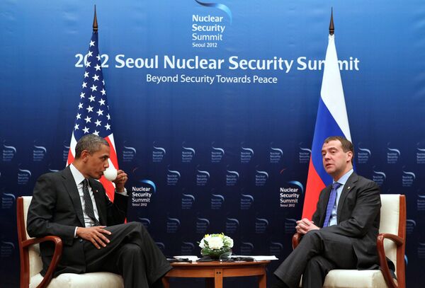 Barack Obama y Dmitri Medvédev - Sputnik Mundo