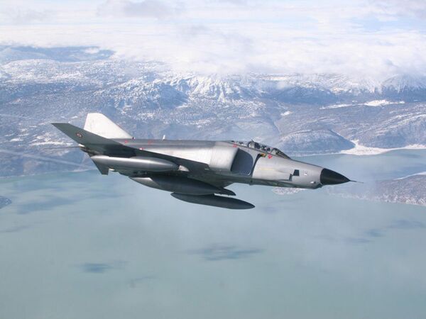 Avión de reconocimiento turco RF-4E - Sputnik Mundo