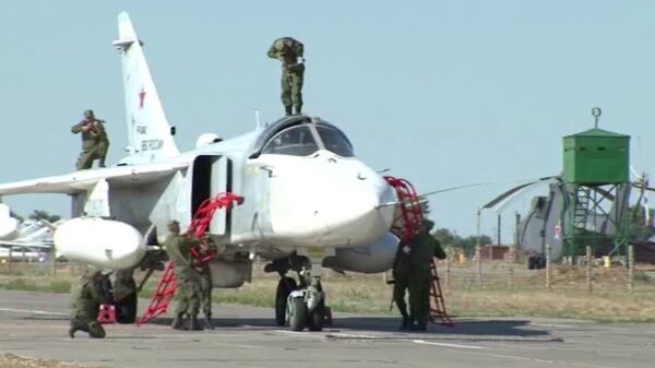 Militares impiden a “terroristas” secuestrar bombardero Su-24   - Sputnik Mundo