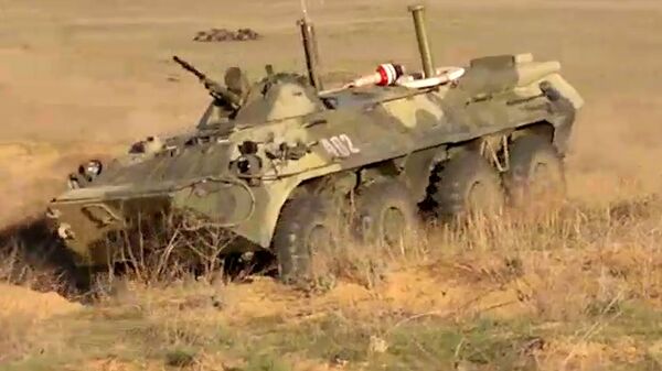 Marines rusos repelen ataque de desembarco “enemigo” en maniobras en el Caspio - Sputnik Mundo