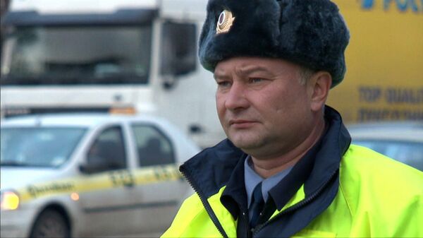 Un día en la vida de un policía de tránsito ruso - Sputnik Mundo