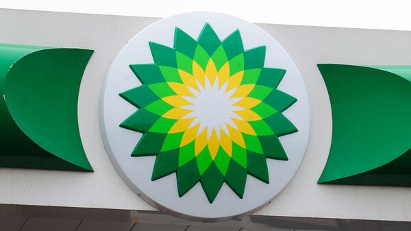 Cae un 10% el beneficio de la inglesa BP debido al descenso del precio del petróleo - Sputnik Mundo