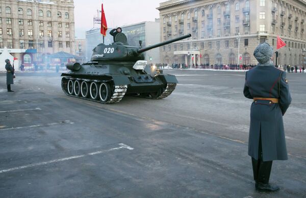 Ensayo general del desfile ante el 70 aniversario de la Batalla de Stalingrado - Sputnik Mundo