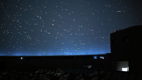 El cielo de cerca: los nueve mil astros del Planetario de Moscú - Sputnik Mundo