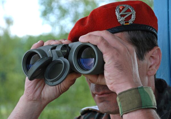 Contraespionaje alemán detectó a más de 350 extremistas en el Ejército en 2012 - Sputnik Mundo