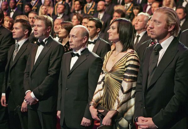La zarina de la pértiga Elena Isinbáyeva fuera del deporte - Sputnik Mundo