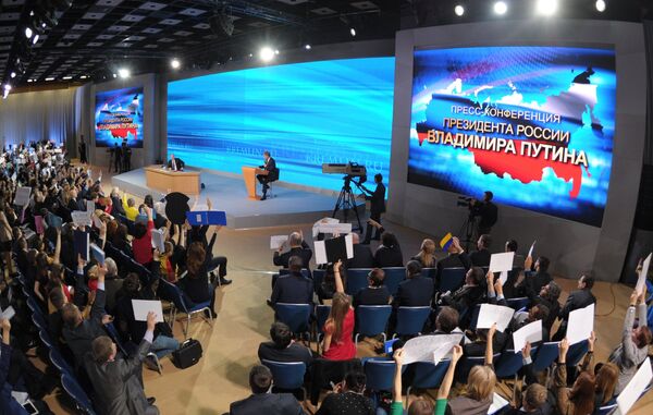Putin contestó a 52 preguntas en cuatro horas en la rueda de prensa - Sputnik Mundo