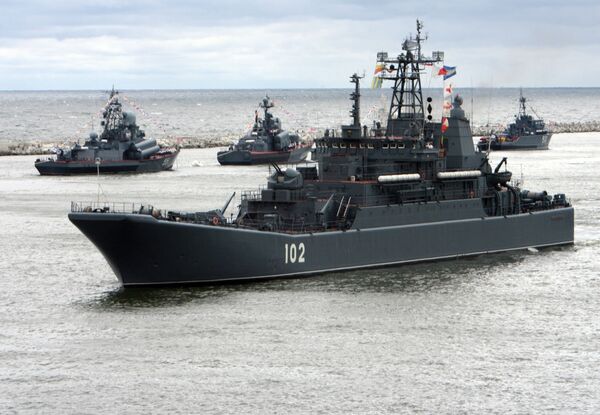 La Armada despliega  80 buques en el norte y el noroeste de Rusia - Sputnik Mundo