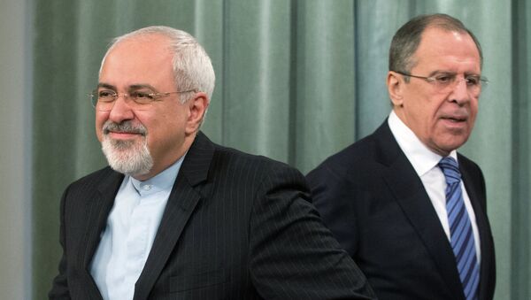 Reunión del ministro de Asuntos Exteriores de Irán Mohamad Yavad Zarif con su homólogo ruso Serguéi Lavrov - Sputnik Mundo