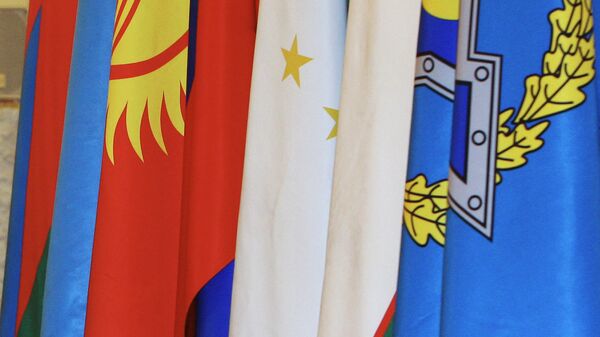 Banderas de los países-miembros de OTSC - Sputnik Mundo