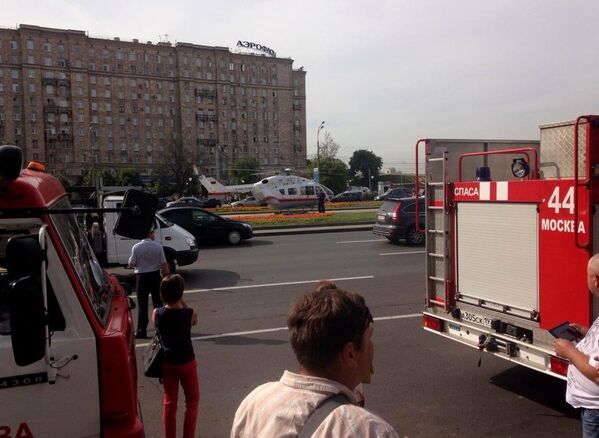 Evacuación de los heridos en el accidente en el metro de Moscú - Sputnik Mundo
