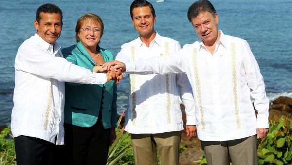 Ollanta Humala, Michelle Bachelet, Enrique Peña Nieto y Juan Manuel Santos, presidentes de Alianza del Pacífico - Sputnik Mundo