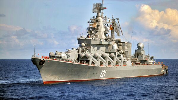 Флагман Черноморского флота ракетный крейсер Москва - Sputnik Mundo