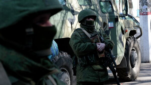 Hombrecillos verdes en Crimea (archivo) - Sputnik Mundo