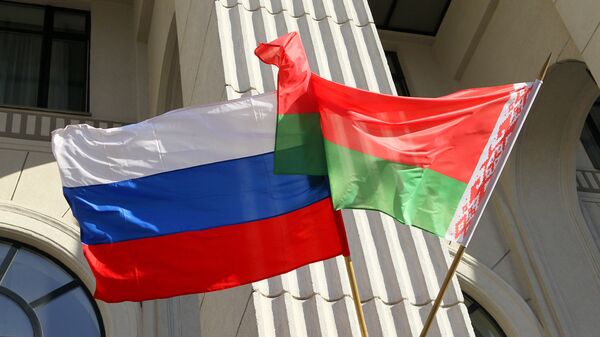 Флаги России и Белоруссии. Архив - Sputnik Mundo