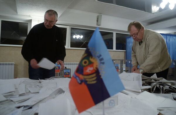 Moscú respeta la voluntad de los electores de Donbás, dice Exteriores ruso - Sputnik Mundo
